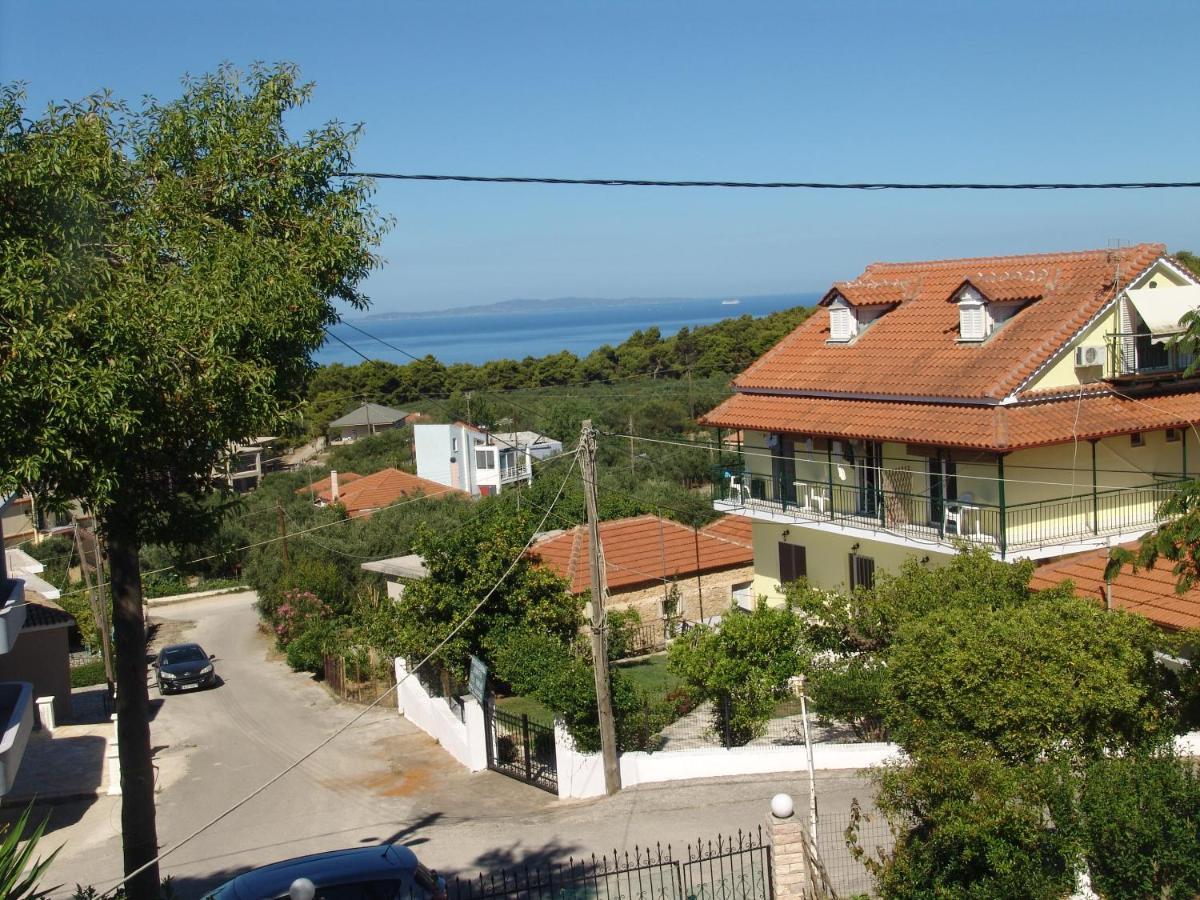 Villa Nefeli Loutsa  Bagian luar foto