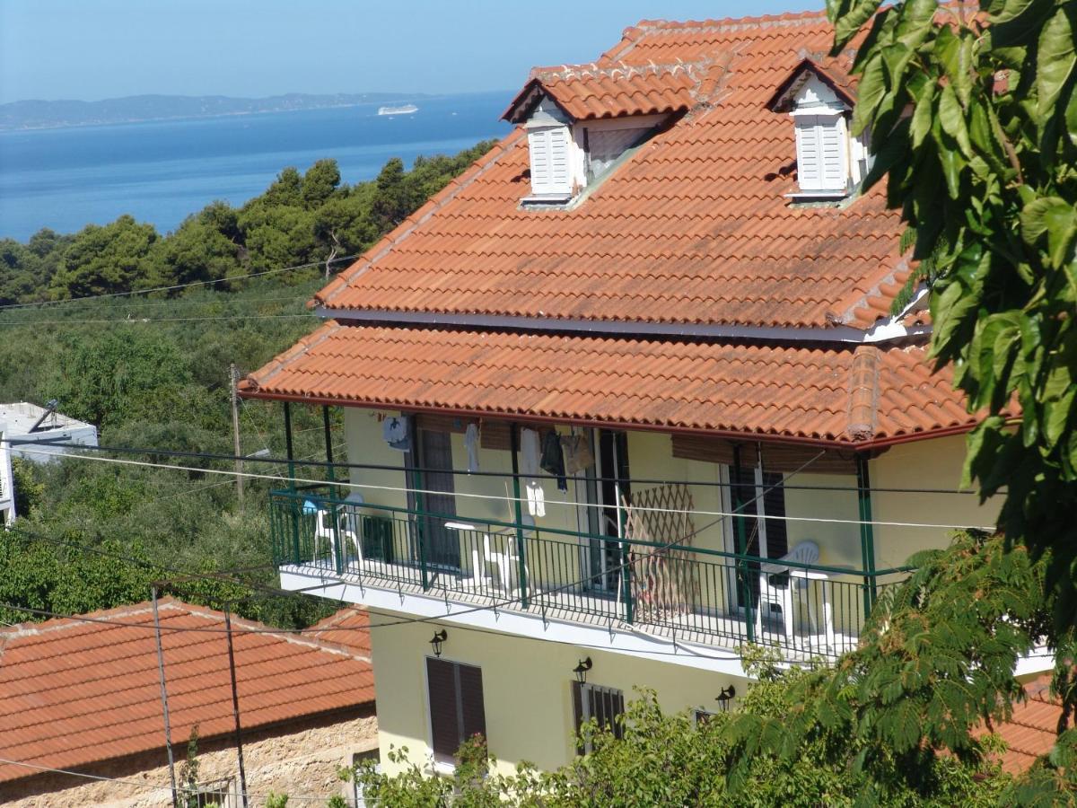 Villa Nefeli Loutsa  Bagian luar foto