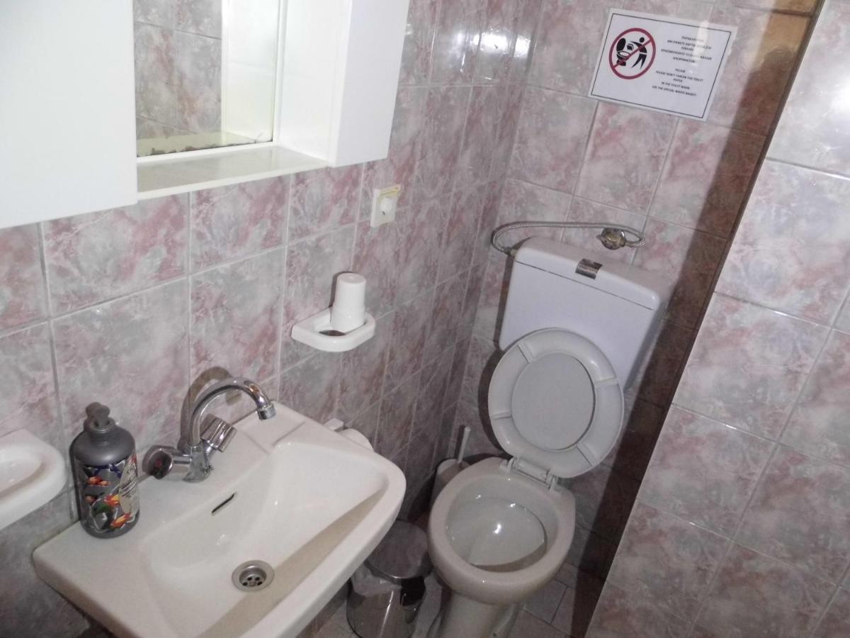 Villa Nefeli Loutsa  Bagian luar foto