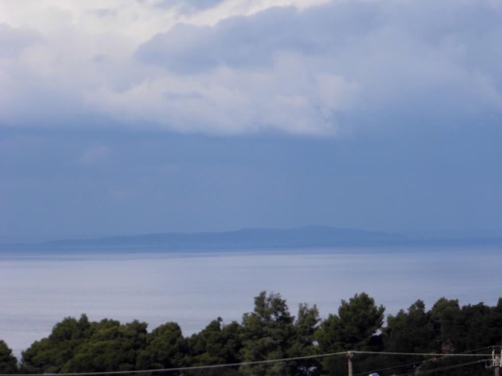 Villa Nefeli Loutsa  Bagian luar foto